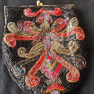 Embroidery clutch purse